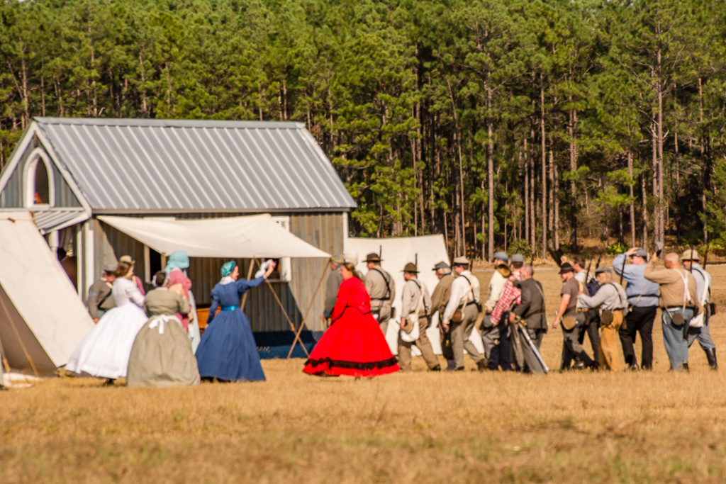 Women of Brooksville welcome the Confederate troops